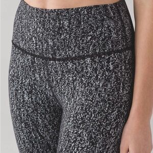 Lululemon High Times Pant
Luon Suited Jacquard Black White Size 8